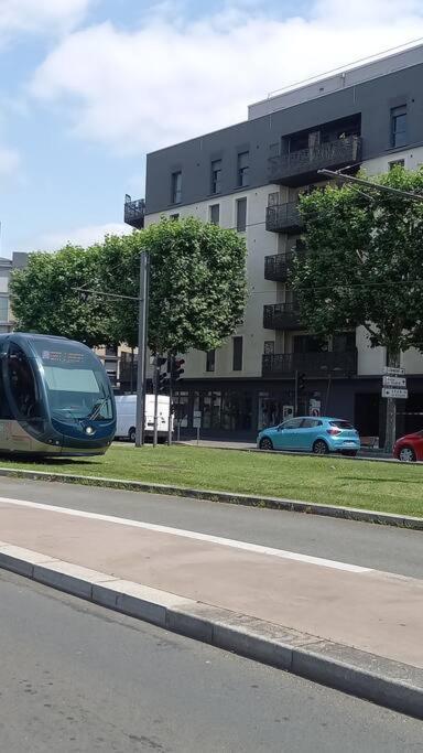 Appartement T2 Cosy Bordeaux - Tram & Parking à Cenon Extérieur photo